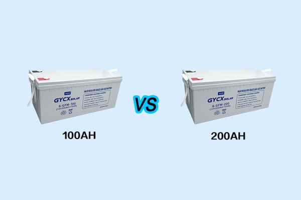 Combien de temps durera une batterie au lithium 48V 100AHatterie 48V 100AHtrant la dÀ côté d'une batterie 48kWh00AHstockée Side-by-side comparison graphic: a 48V 100Ah battery (4.8kWh) next to a 48V 200Ah battery (9.6kWh), showing the difference in stored energy.