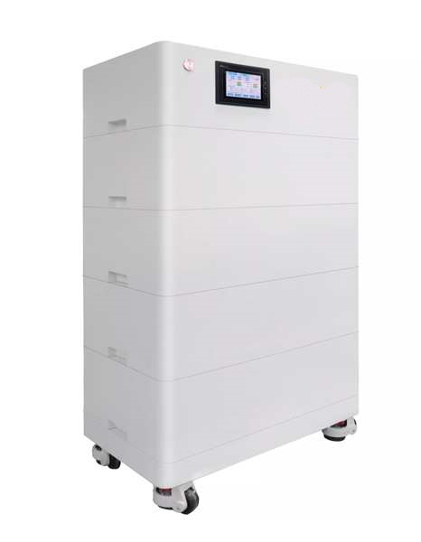 Es una batería de 10kw suficiente para ejecutar una casaa de 10 kWhe?Una flecha apunta a algunos elementos esenciales An infographic showing a 10kWh battery. One arrow points to a few essential items (fridge, lights, Wi-Fi) with a